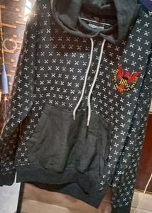 Non Used Branded New Huddy