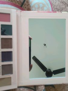 Oriflame Eyeshadow Palette