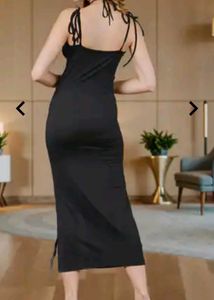 Sleek Black Bodycon Dress