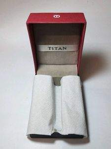 Titan Watch Storage Box Red