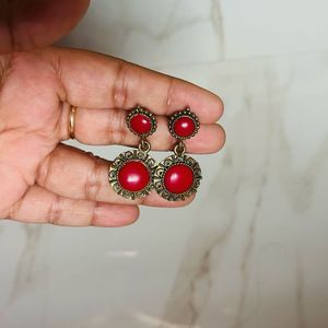 2 Vintage Drop Earrings Set