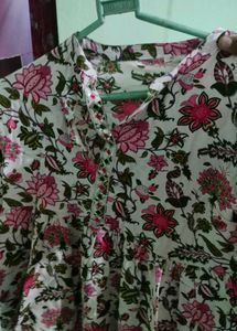 A Floral Print Top