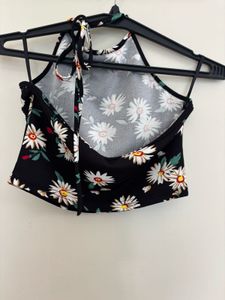 SHEIN HALTER NECK TOP