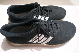 Black Casual Sneakers