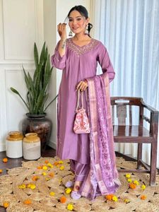 Beautiful Light Purple Suit Set Sale