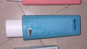 Dot &amp; Key Blueberry Sunscreen SPF 50