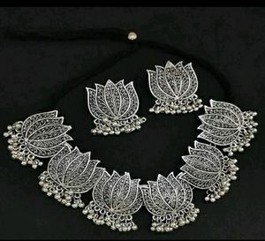 Lotus Necklace Set