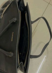 Van Heusen Hand Bag