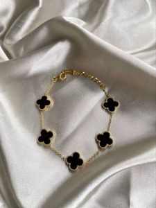 (Black) Elegant Anti-Tarnish Korean Bracelet✨