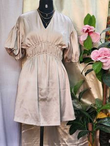 H&amp;M Gold Dress