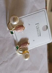 Tulip Pearl Earrings