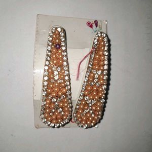 Combo Of Earrings And Hairclip