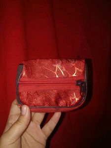 both Cute purses at the price of one ☺️