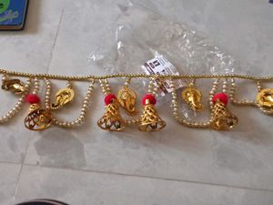 New  Door Thoran With Pearls