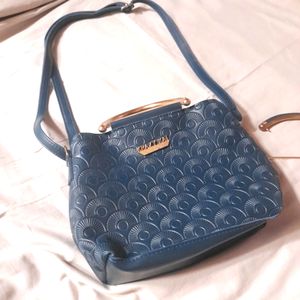 💙👜 New Women&#39;s Slingbag Olive Green Bluish Color