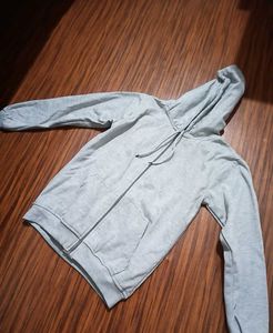 grey sweatshirt | not used