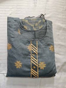 Elegant Gray & Gold Embellished Salwar Kameez