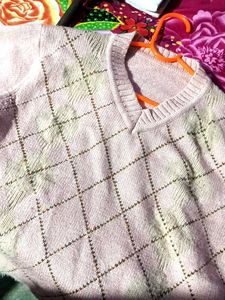 Argyle V-Neck Sweater💗