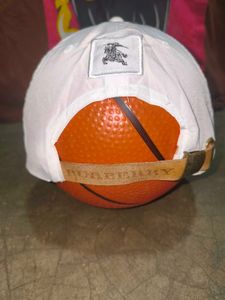 🔥 Stylish Burberry-Inspired White Cap