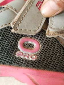 Girls Sports Shoes 👟 Pink 🩷 White 🤍