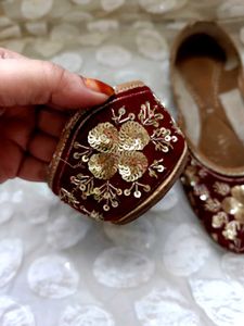 Traditional Embroidered Juttis