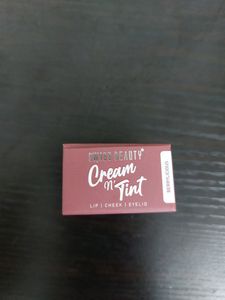 SWISS BEAUTY LIP AND CHEEK TINT - Shade Berrylicious