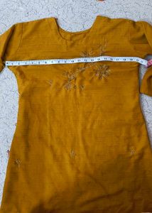 Mustard Colour Suit Pakistani Typ