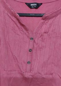 Women&#39;s Pink Top