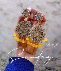 Elegant Kundan Earrings