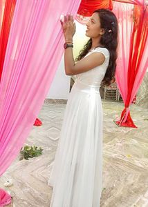 Elegant White Maxi Dress