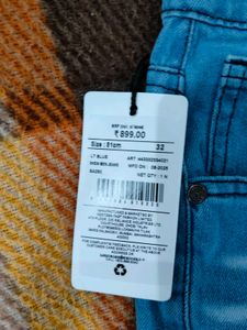 Light Wash Baggy Jeans