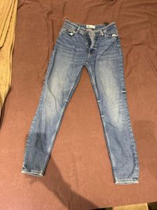 Zara Narrow fit Jeans