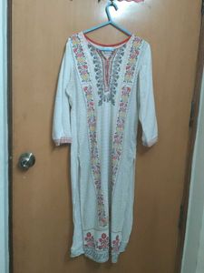 Floral Embroidered Kurti