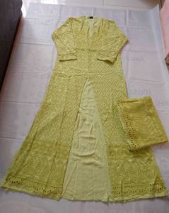 Chikankari Kurti Pant Set