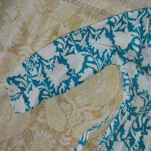 Floral Print White &amp; Blue short kurti
