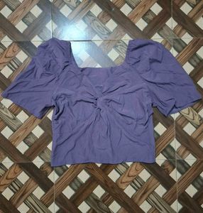 Chic Twisted Crop Top