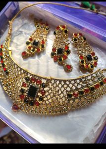 Jewelry Set With Ad Srone