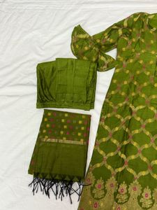 Complete Banarasi Stitched Suit
