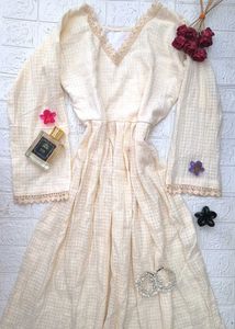 Elegant Cream Long Dress🎀