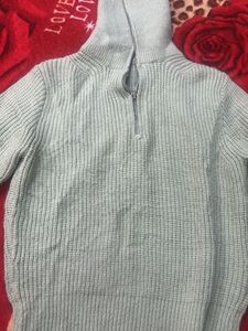 Stylish Mint Green Half-Zip Knit Sweater for Woman