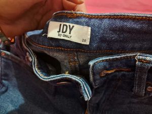 kareena kapoor style bootcut jeans