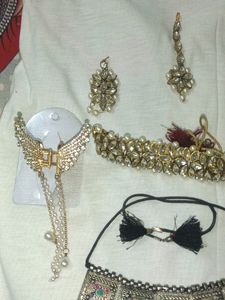 Stylish Jewellery Set And Clutcher Combo