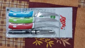 Anjali 4-Piece Knife & Peeler Set
