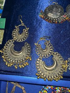 Giveaway Earring Collection Of 12