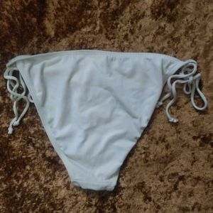 H&amp;M White Bottom