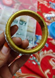 HANDMADE THREAD BANGLES