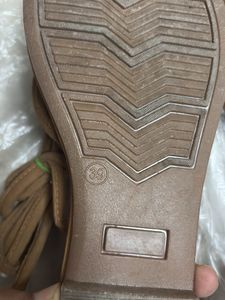 Dreesberry Toe-Loop Sandals