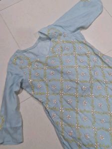 Elegant Blue Embroidered Kurta