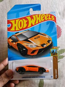 LAMBORGHINI HURACAN STERRATO