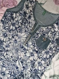 Navy Blue V-neck Casual,Classis Styled Top